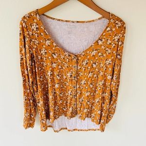 American Eagle size M high low mustard yellow v neck long sleeve button up top